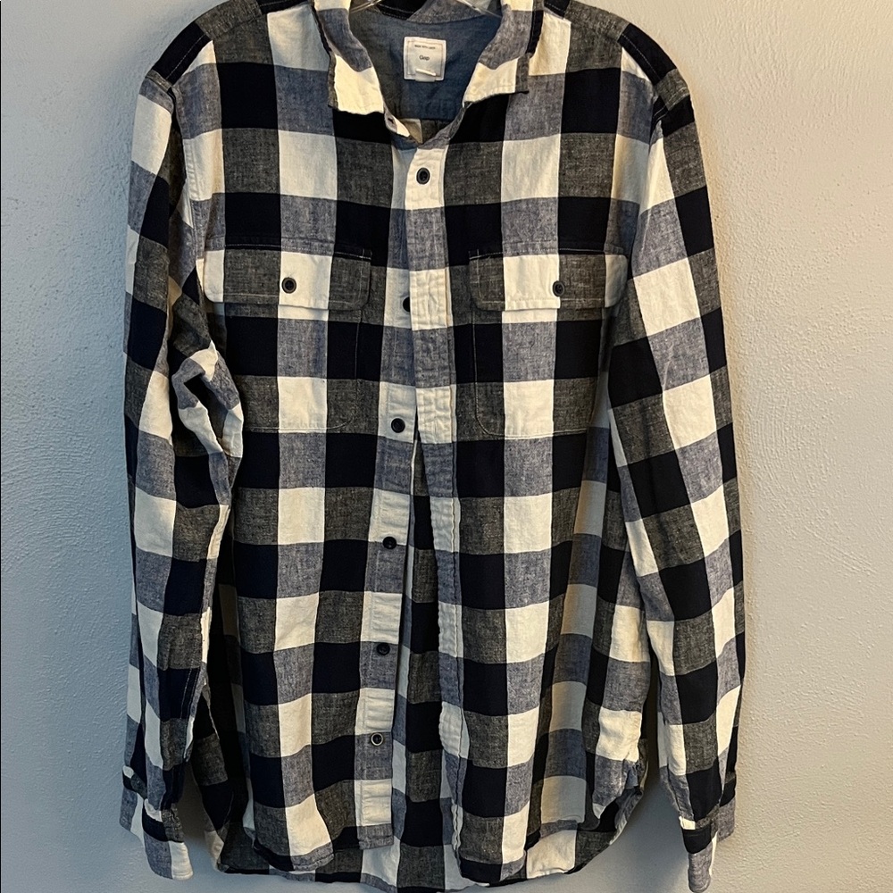 GAP Blue and Cream Plaid Linen Casual Button Down Shirt